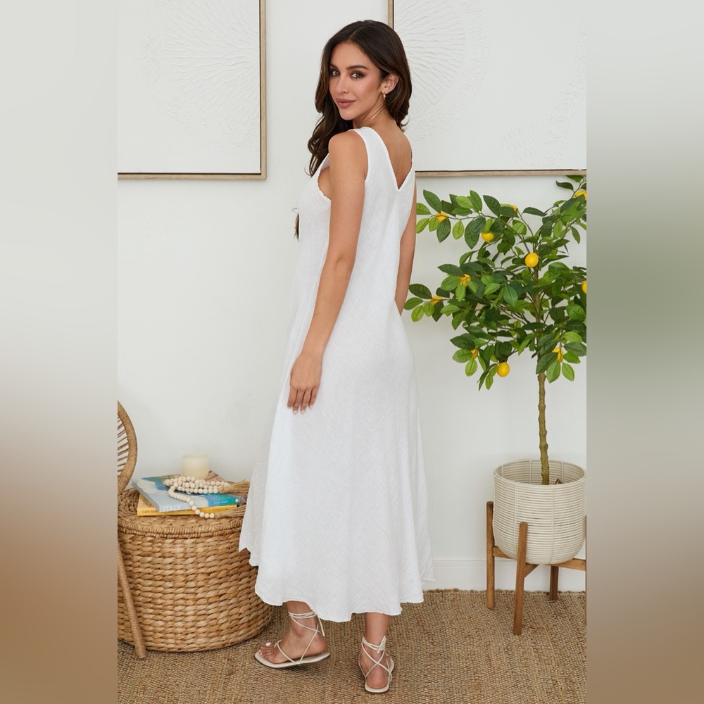 (800866/191333-WHT) ITALIAN LINEN MAXI V-NECK DRESS - Picture 3 of 3